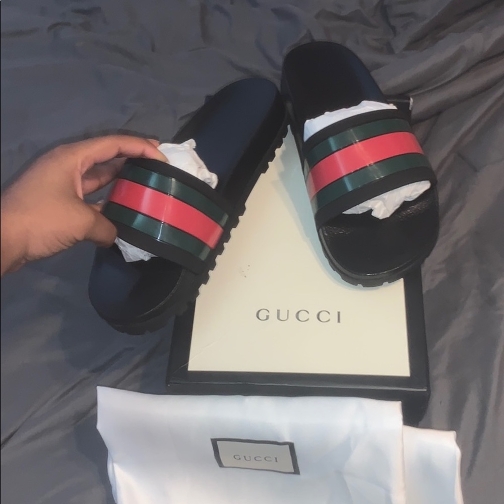 GUCCI WEB SLIDES